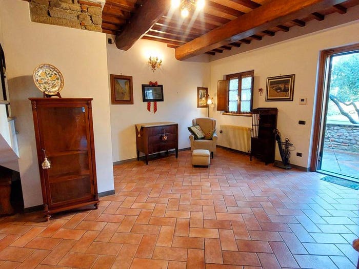 Casa quadrilocale in vendita in Via dell'Oste, Centro, Montale