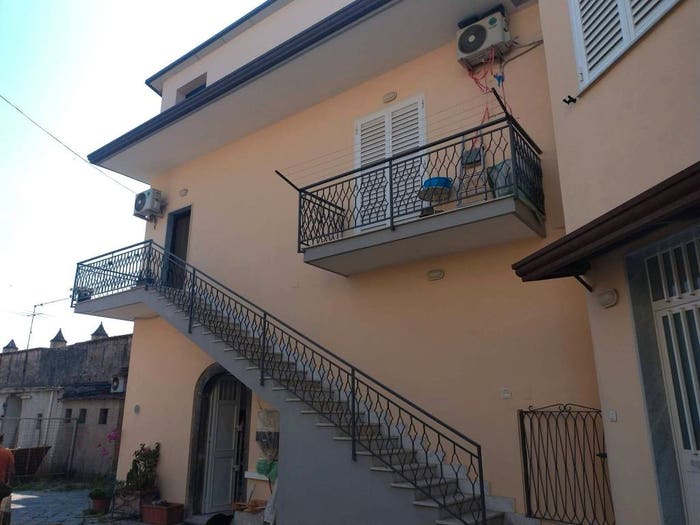Appartamento bilocale in vendita in Piazza Virgilio, Orta di Atella