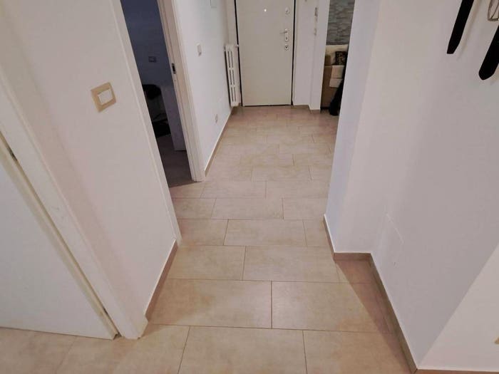 Appartamento quadrilocale in vendita in Via Val Lagarina, Roserio, Milano