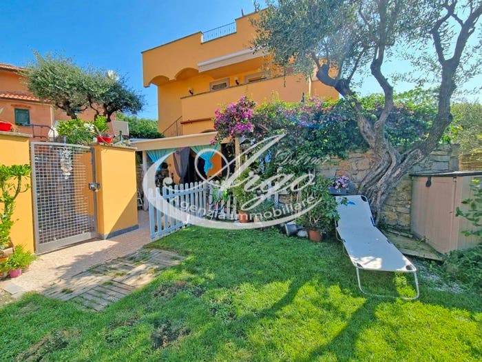 Casa trilocale in vendita in Baia Blu Pozzuolo Tre Strade, Lerici