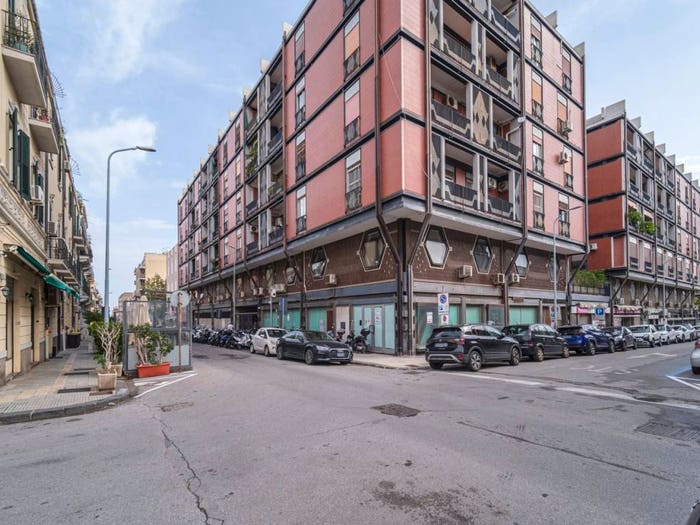 Appartamento con 5 locali in vendita in Via dei mille, San Martino, Messina