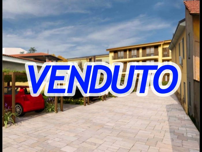 Appartamento trilocale in vendita in Via Giuseppe Verdi, Centro, Caronno Pertusella