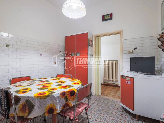 Casa con 6 locali in vendita in Via Tommaso Augustini, Stadio, Forlì