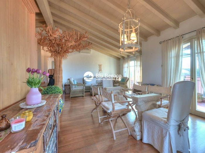 Casa con 6 locali in vendita in via del torchio, Montinelle, Manerba del Garda