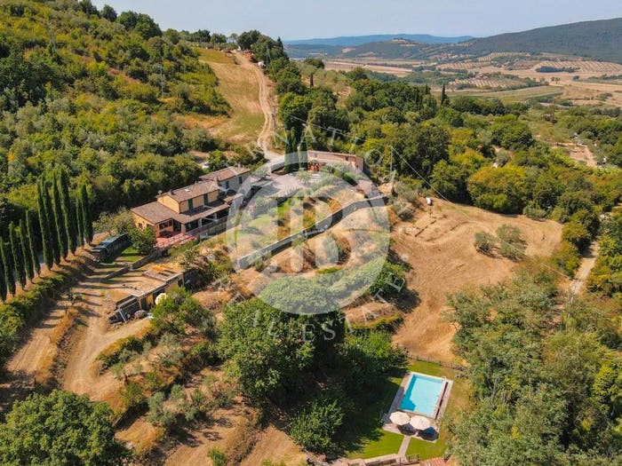 Casa con 6 locali in vendita in Massa Marittima