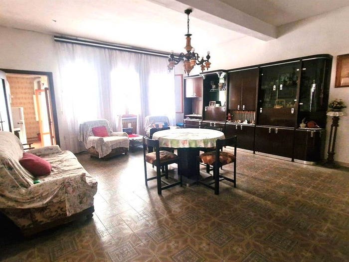 Appartamento quadrilocale in vendita in rione Sgiacomo, Centro Storico, Chioggia