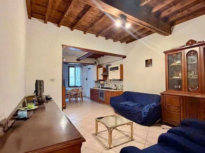 Appartamento quadrilocale in vendita in Piazza dei Ciompi, Sant'Ambrogio, Firenze