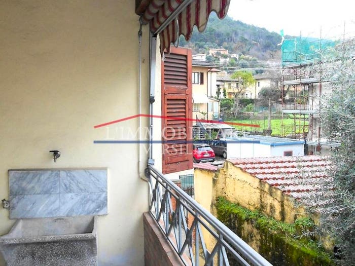 Casa con 6 locali in vendita in Via Novani, Turano, Massa