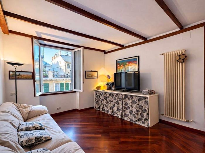 Appartamento con 6 locali in vendita in Via Chiabrera, Molo, Genova