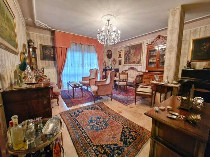 Appartamento con 5 locali in vendita in Centro, Carrara