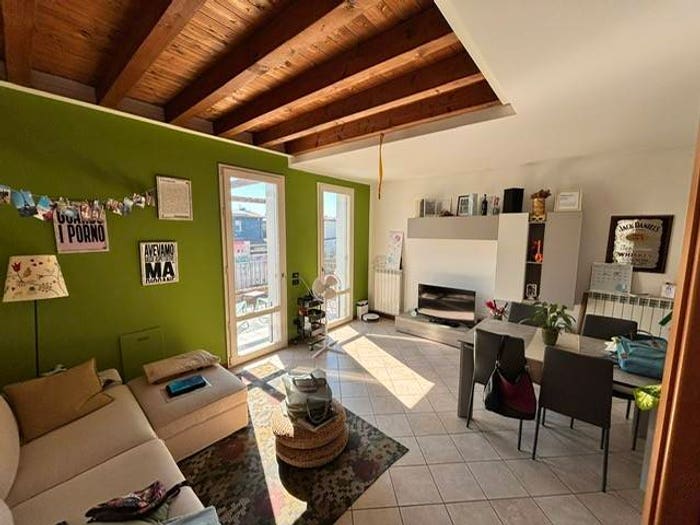 Appartamento quadrilocale in vendita in Via Pavone Mella, Milzanello, Leno