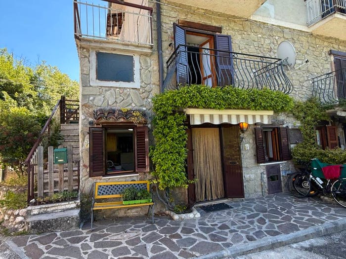 Casa quadrilocale in vendita in Via del Forno Guasto, Fiumata, Petrella Salto