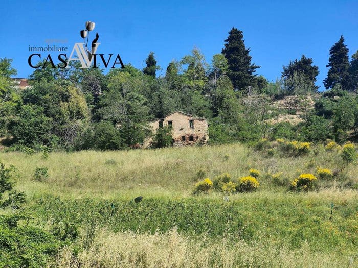 Casa con 6 locali in vendita in Contrada Acquarola, Ripatransone