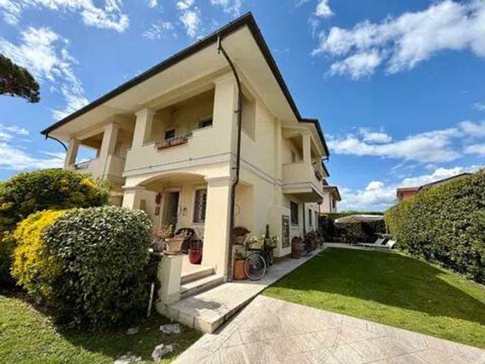 Casa monolocale in vendita in Centro, Forte dei Marmi