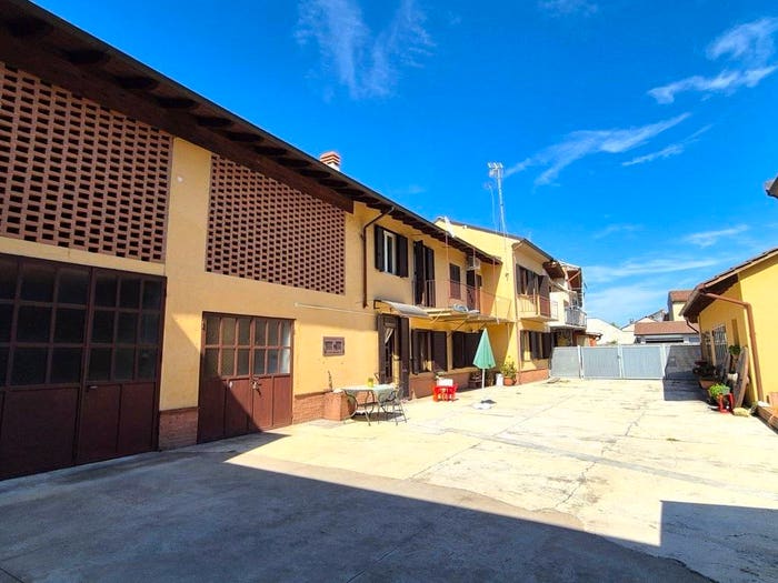 Casa con 6 locali in vendita in Via Giacomo Matteotti, Ticineto