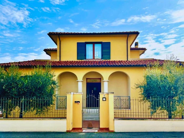 Casa con 6 locali in vendita in Via Marzabotto, Montagnano, Monte San Savino