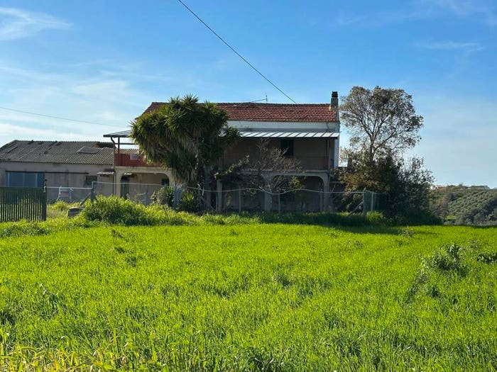 Casa con 6 locali in vendita in Via Colledonne, Pollutri