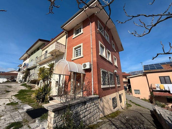 Casa con 5 locali in vendita in Contrada Loreto, Cautano