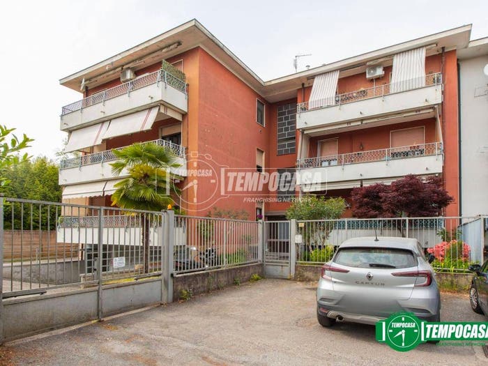 Appartamento trilocale in vendita in Vicolo Mirandola, Madonna Regina, Busto Arsizio
