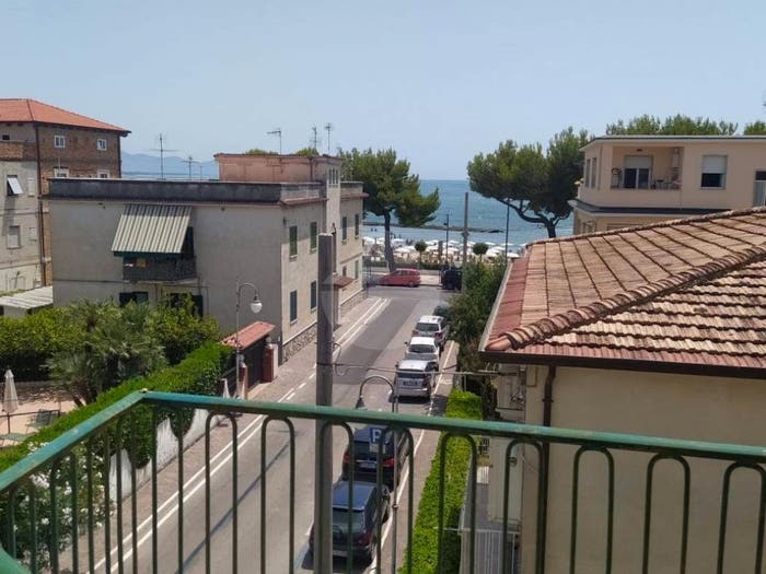 Appartamento con 5 locali in vendita in Via Caracciolo Carafa, Centro, Minturno