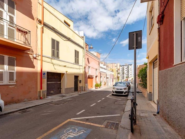 Appartamento trilocale in vendita in via San Mauro, Villanova, Cagliari