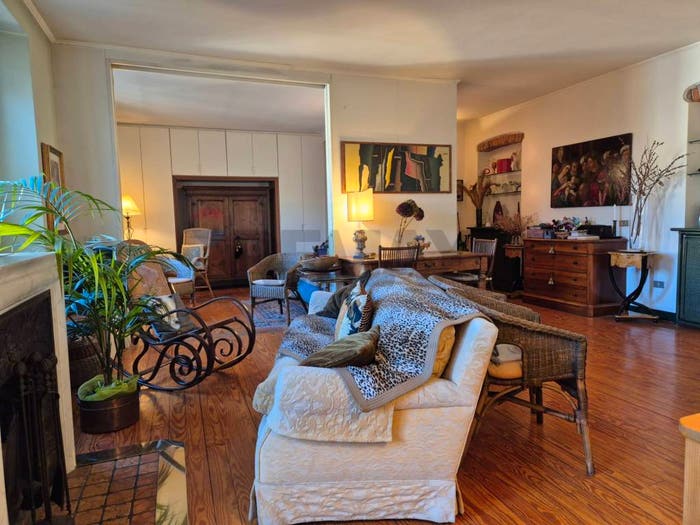 Casa trilocale in vendita in Via Lecco, Porta Venezia, Milano