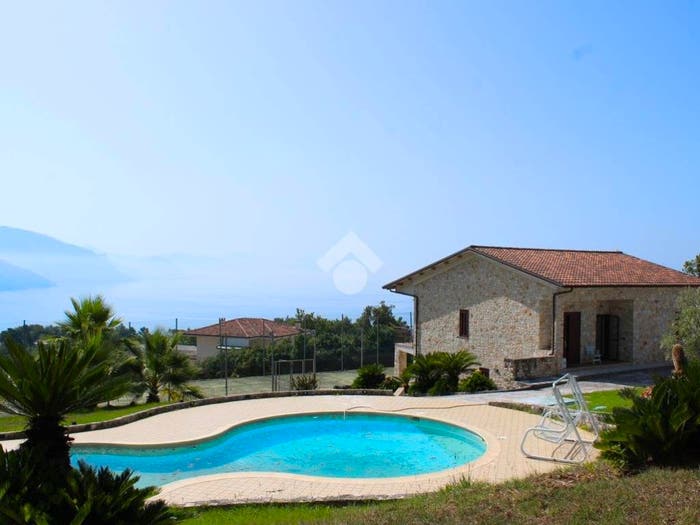 Casa con 6 locali in vendita in Via SP, Centro, Ispani