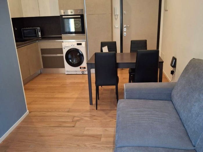 Appartamento bilocale in vendita in Via Vitruvio, Centrale, Milano