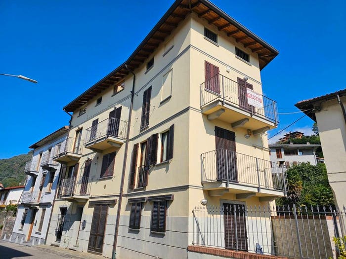Appartamento bilocale in vendita in Via Crocetta, Centro, Dervio