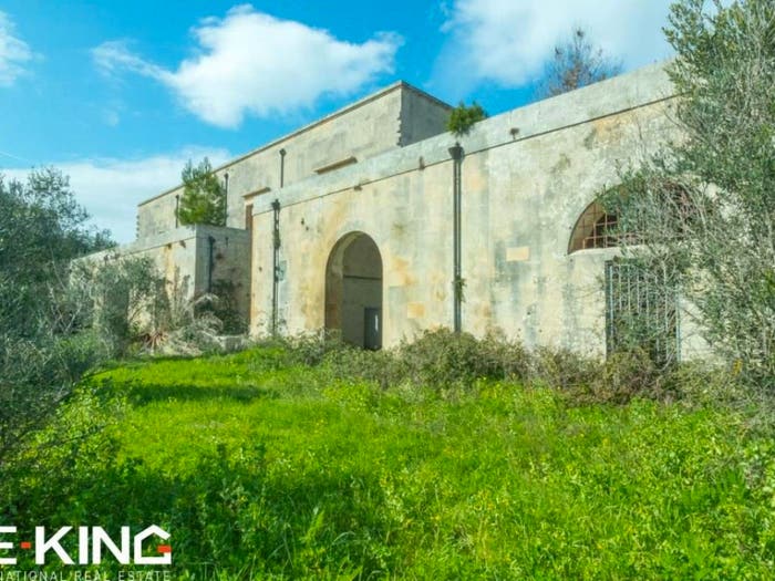 Casa con 6 locali in vendita in Via Alessandro Manzoni, Muro Leccese