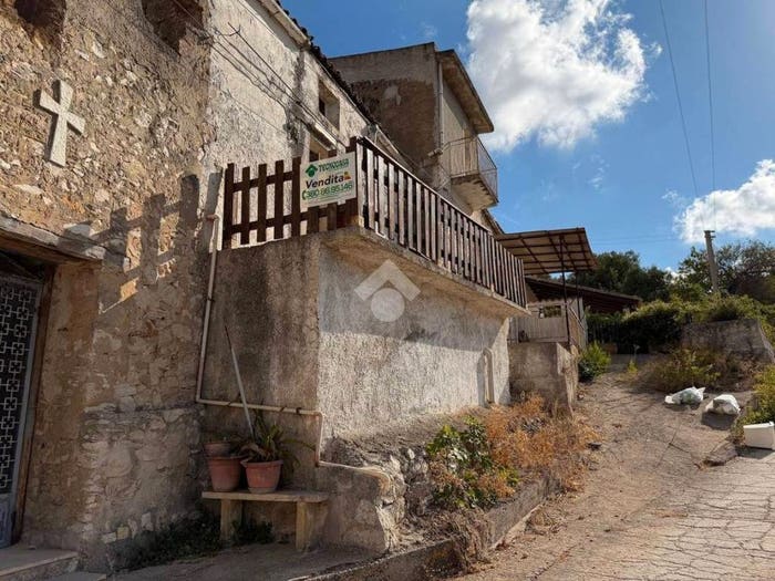 Casa quadrilocale in vendita in Baglio muti, Castellammare del Golfo