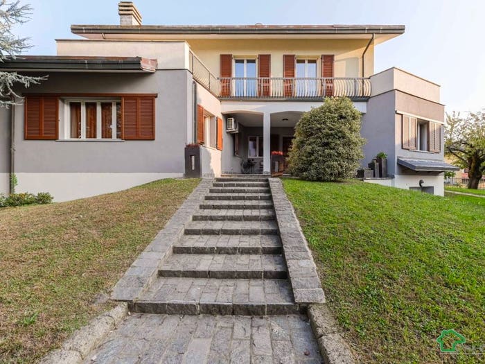 Casa con 5 locali in vendita in Via dei Gigli, Melegnano
