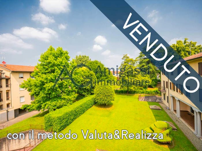 Appartamento quadrilocale in vendita in Via Guglielmo Marconi, Centro, Bonate Sopra