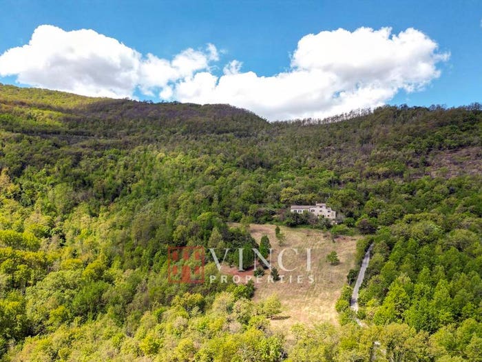 Casa con 6 locali in vendita in Centro, Esanatoglia