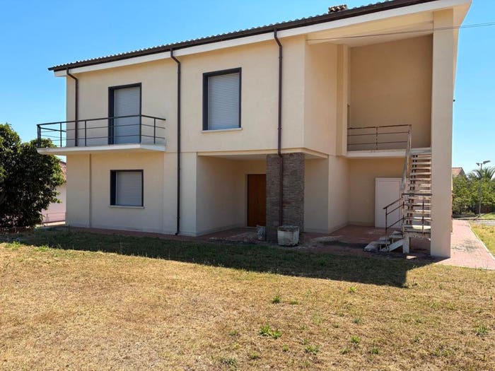 Casa con 6 locali in vendita in Via Settembre, Centro, Graffignano