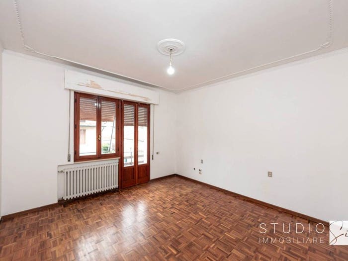 Appartamento quadrilocale in vendita in Via della Costituzione, Centro, Agliana