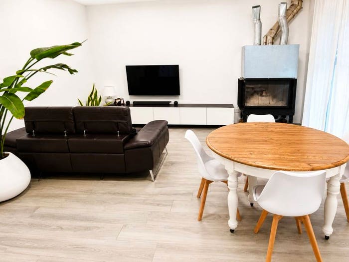 Casa con 6 locali in vendita in Via Tre Ulivi, Gradara