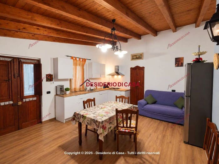 Appartamento quadrilocale in vendita in Via Oblati, Centro Storico, Agrigento