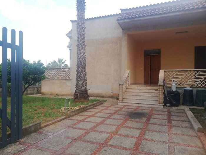 Casa con 5 locali in vendita in Strada Provinciale di Balestrate, Balestrate Foce, Balestrate