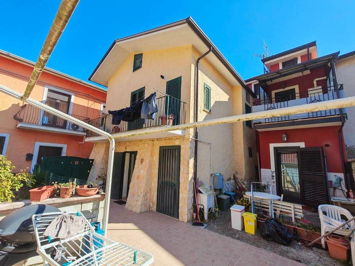 Casa trilocale in vendita in Via Padre Domenico Rodia, Pastene, Sant'Angelo a Cupolo