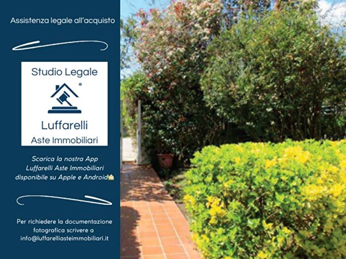 Casa con 6 locali in vendita in Via Mare Adriatico, Pittulongu, Olbia