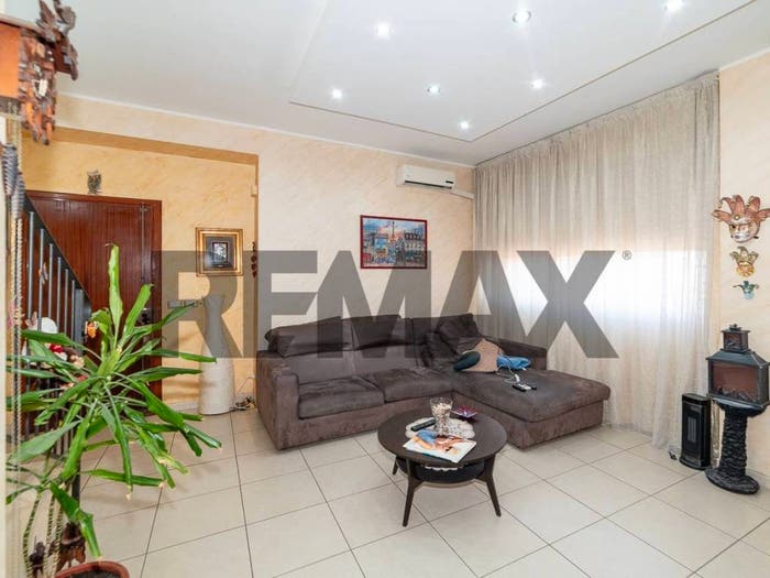 Appartamento con 5 locali in vendita in Via Capo Passero, San Nullo Sebastiano Catania, Catania