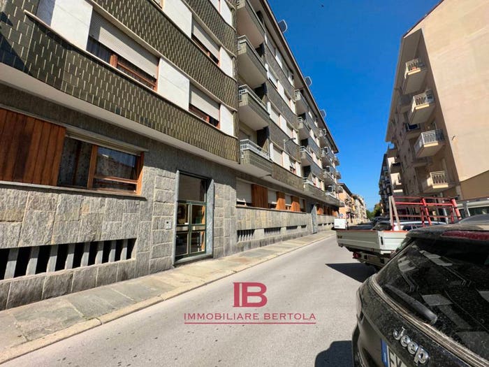 Appartamento quadrilocale in vendita in VIA SEBASTIANO GRANDIS, Centro, Cuneo