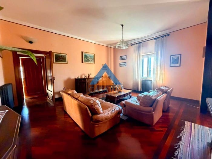 Appartamento con 6 locali in vendita in Via Vittorio Emanuele, Centro, Guardea