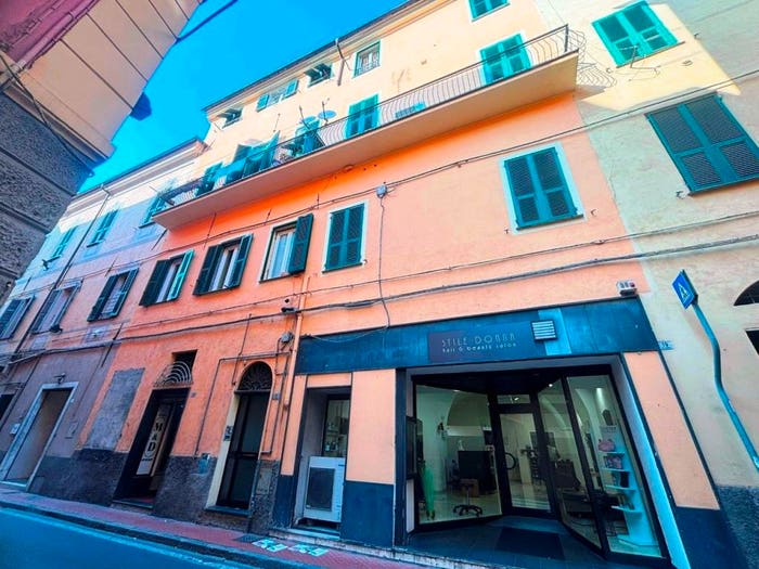 Appartamento quadrilocale in vendita in Oneglia, Imperia