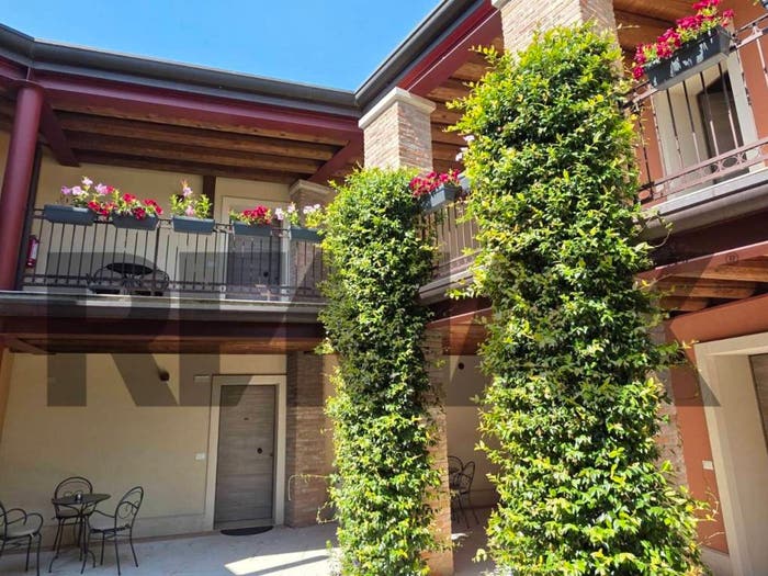Casa con 6 locali in vendita in via vittorio veneto, Centro, Roverchiara