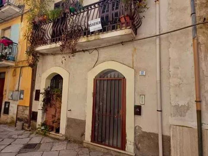 Casa con 5 locali in vendita in Via Gian Battista Vico, Centro, Fondi