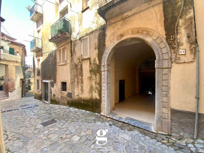 Appartamento con 6 locali in vendita in Via Vittorio Emanuele, Ascea
