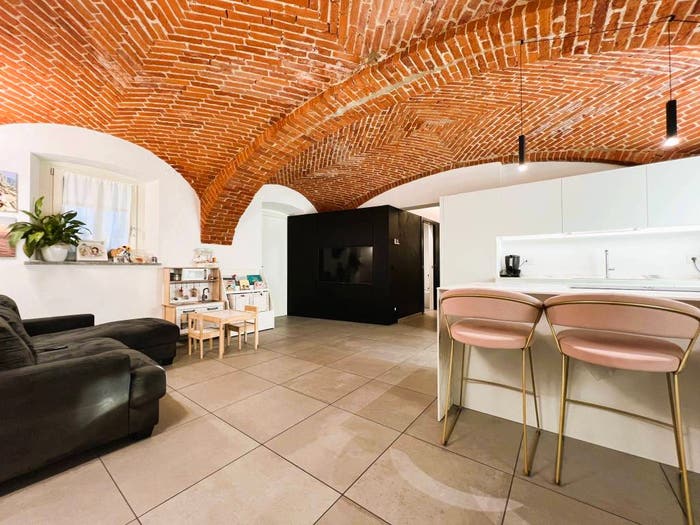 Appartamento trilocale in vendita in Via Giovanni Piumati, Centro, Bra