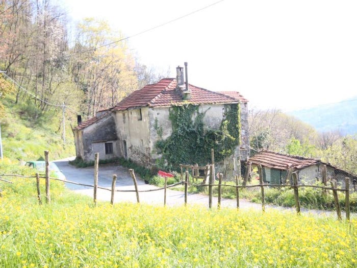 Casa con 6 locali in vendita in Via Madonna delle Vigne, Pontedecimo, Genova